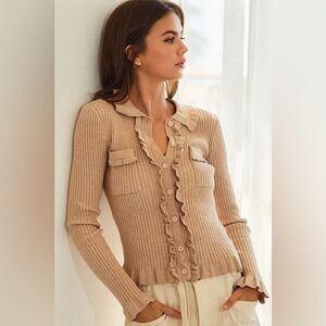 Beige khaki ruffled vintage button scalloped western Henley tunic top sweater